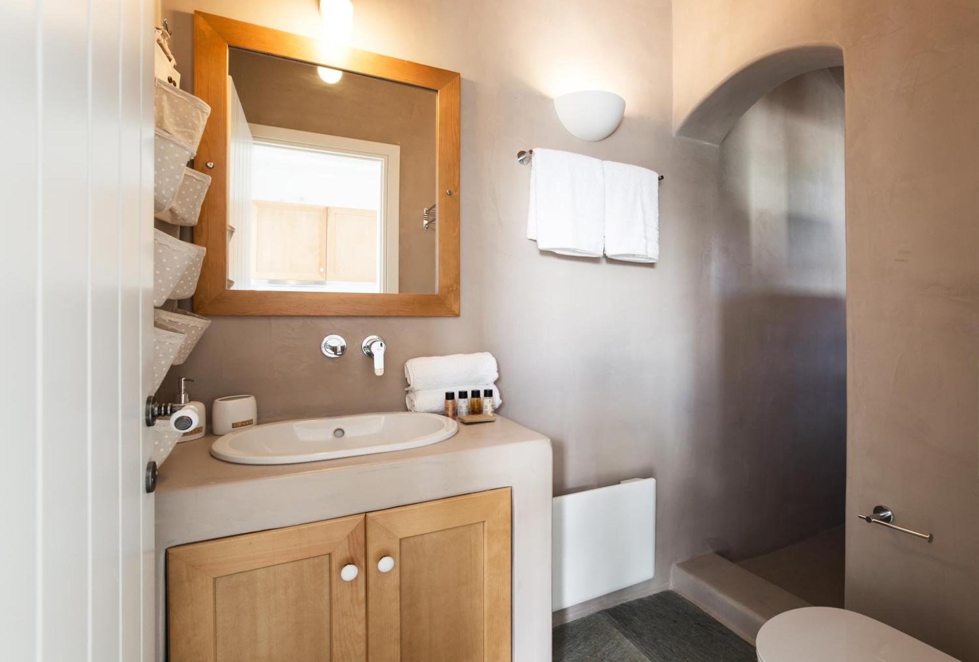 Fos Suites Лутра Екстер'єр фото